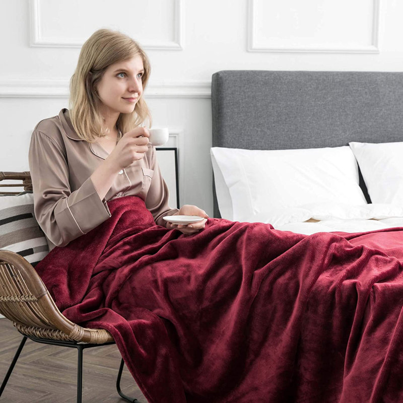 Zygi Reversible Mink Faux Plush Fur Fleece Throw/ Blanket, 150cm x 130cm, Burgundy