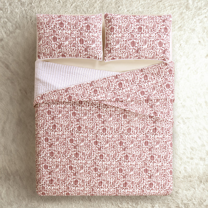 Eden Paisley 3-Piece Reversible Quilt Set, Full/Queen Quilt + 2 Standard Shams, Burgundy Purple