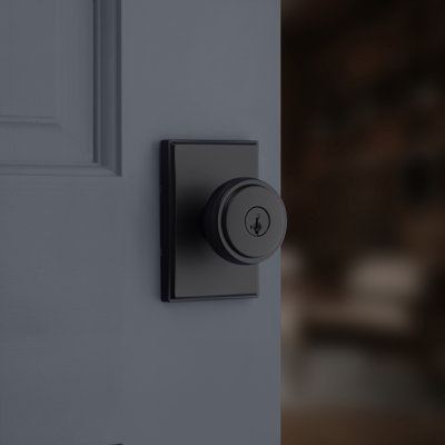 Sora Keyed Entry Knob w/ Rectangular Rose featuring SmartKey Security