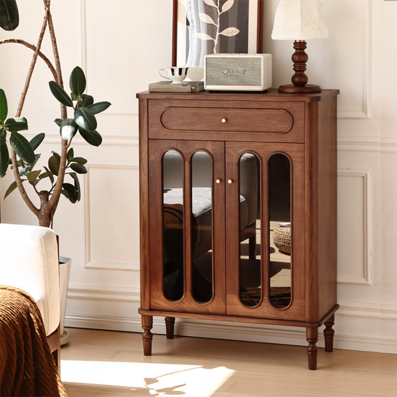 Petite armoire d'appoint de style Mid-antique