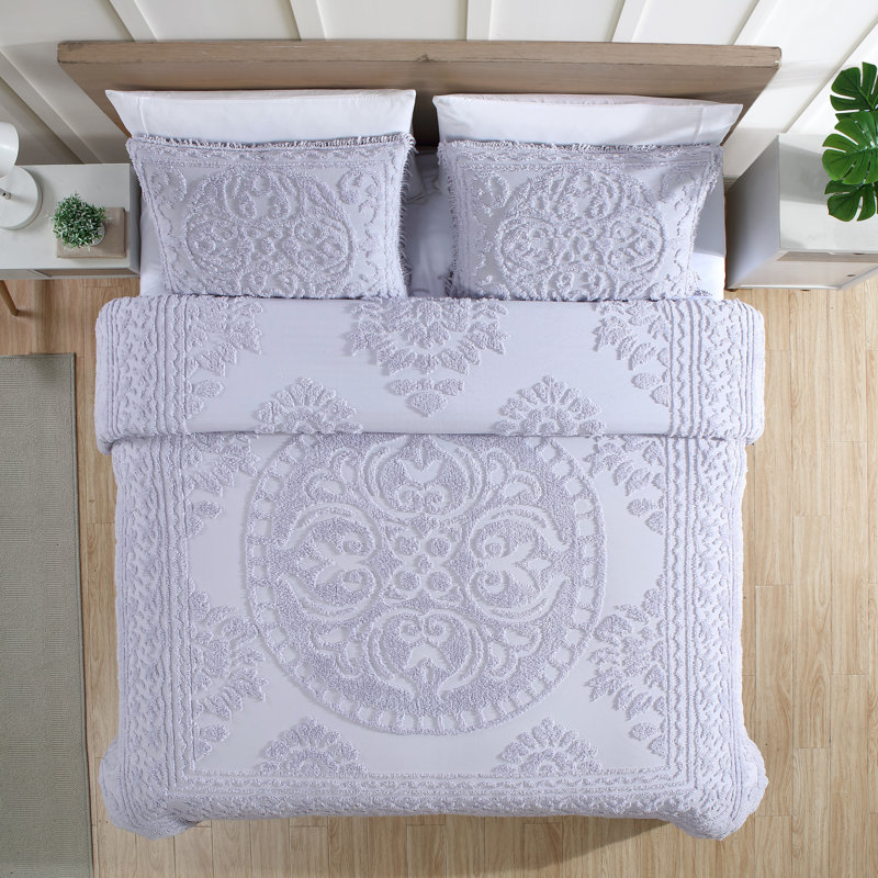 Medallion Cotton Farmhouse / Country Quilt, Queen, Lavender