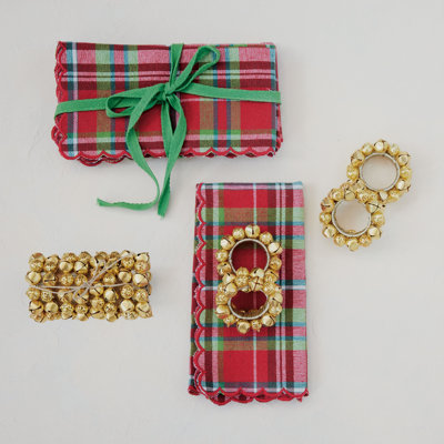 Plaid Woven Cotton Scalloped Napkin Set