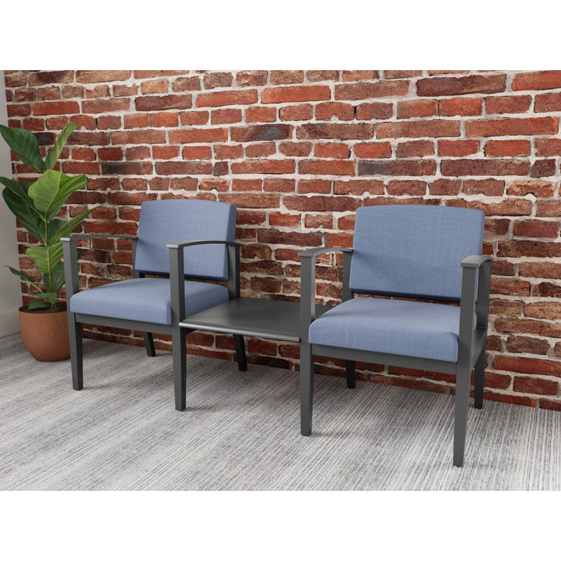 Structure en bois tandem 2 places avec table centrale Amherst, Étain, Chambray bleu marine clair