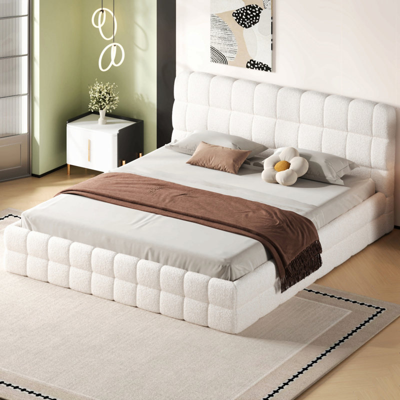 Très grand lit plateforme tapissier, White