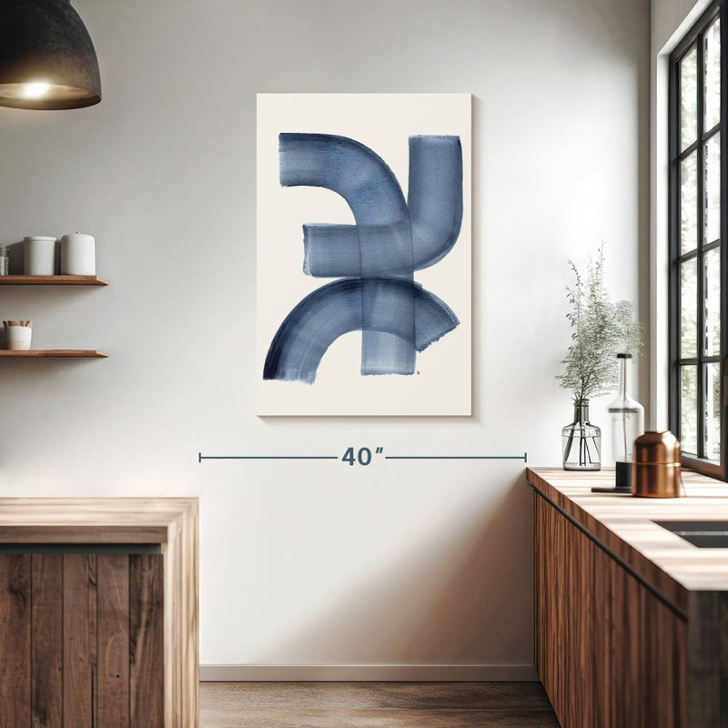 Avery Tori, 39" H x 26" W