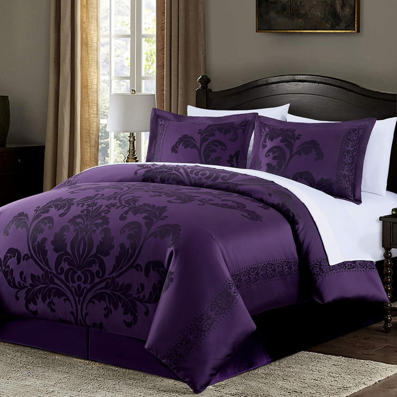 Valor 7-Piece Bed in a Bag Jacquard Floral Comforter Set with Sheets, King Comforter + 6 Additional Pieces
