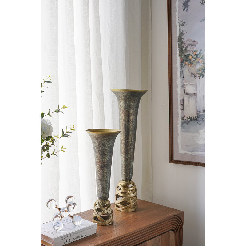 Vase décoratif D7.5X19.5 ", H 19,5 po x l 7,5 po x P 7,5 po