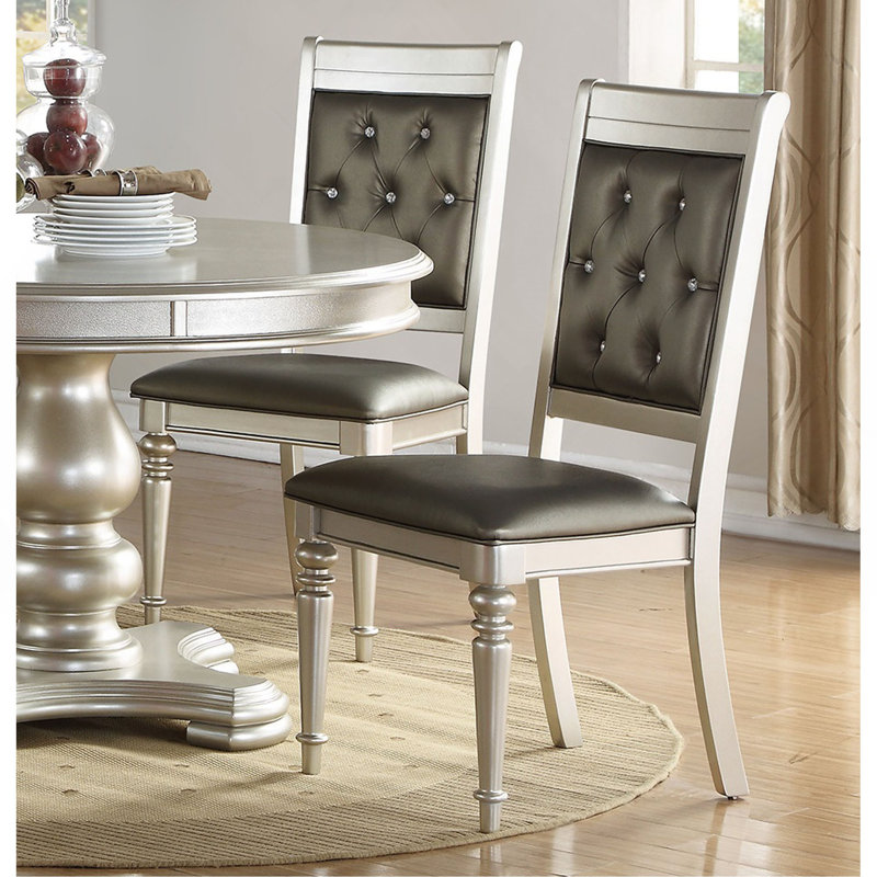 Ensemble de 2 chaises d'appoint luxueuses rembourrées capitonnées Luxury