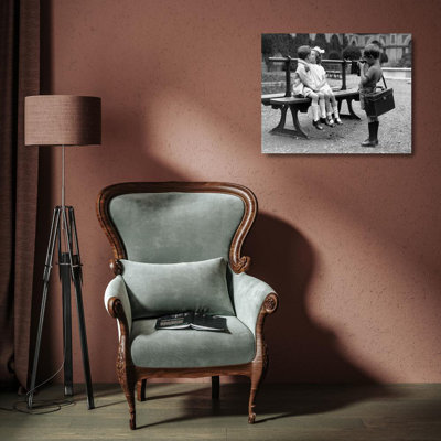 Photographie d'archive First Kiss
