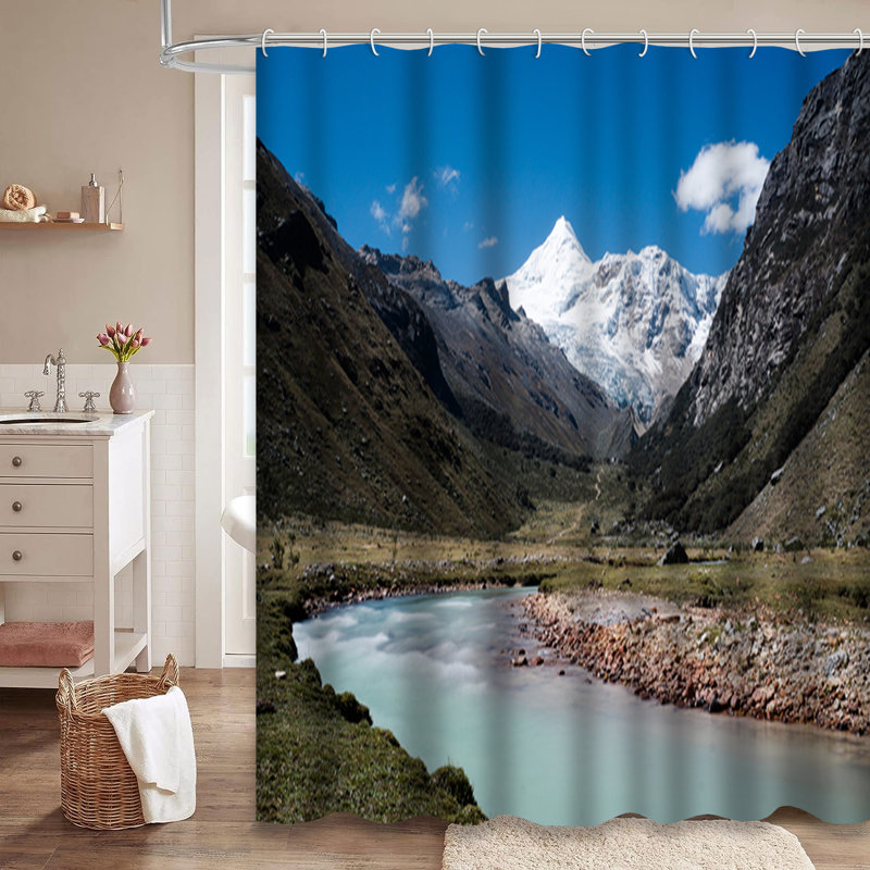 Rideau de douche Snowy Mountain Valley, L 72 po x l 78 po