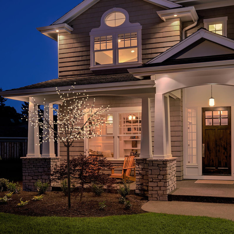 Indoor / Outdoor Lamp