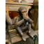 Statue trois singes de Jaxon sur banc