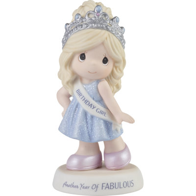 Autre année de fabuleuse figurine en porcelaine bisque