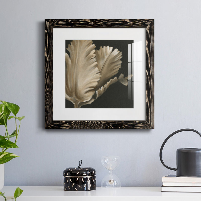 «Classical Blooms I-Premium», reproduction encadrée prête à être accrochée, Noir, H 35,5 po x l 35,5 po x P 1,5 po