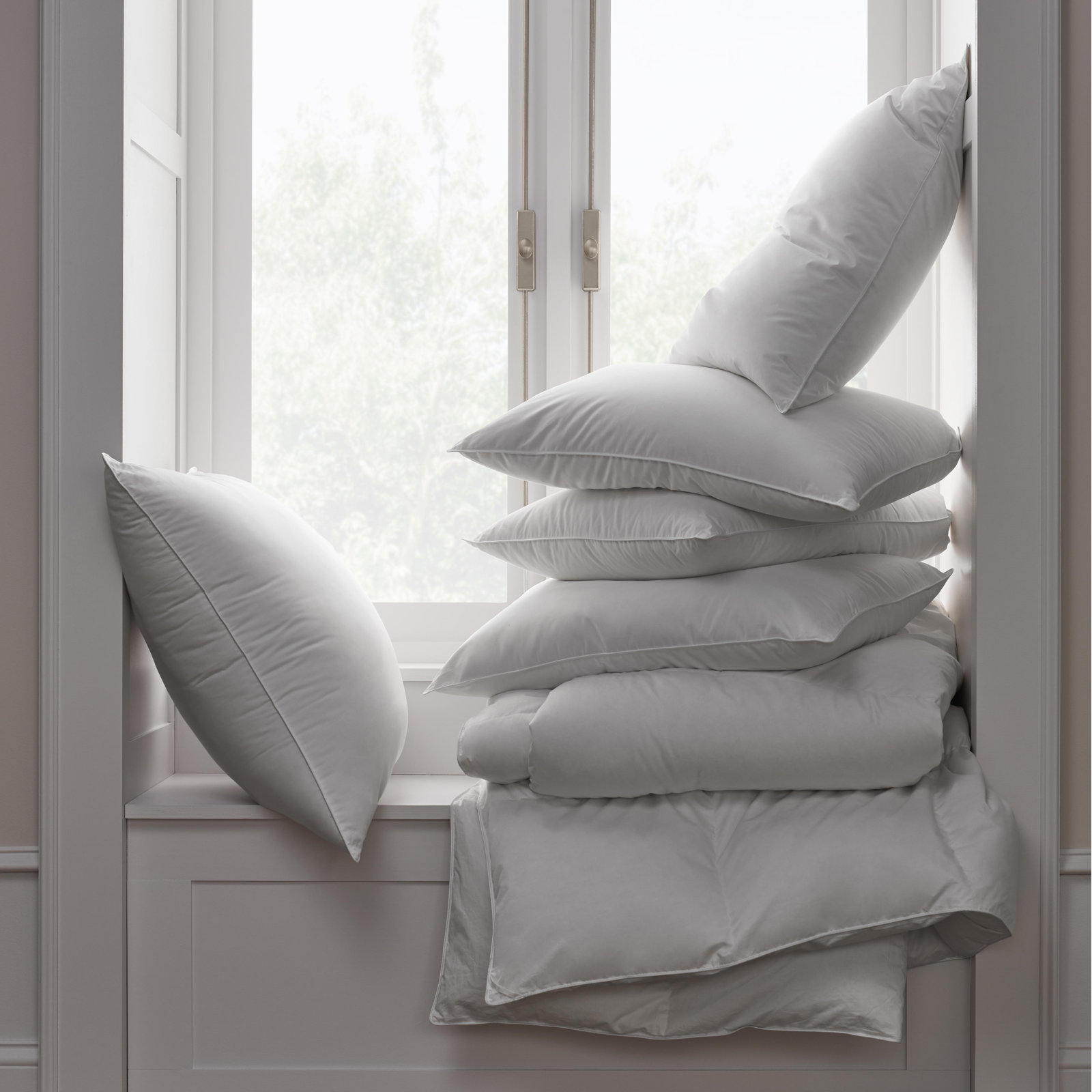 Kleinn Down Alternative Soft Pillow, Standard