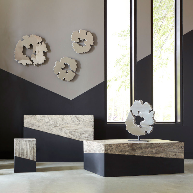 Table basse à motif géométrique