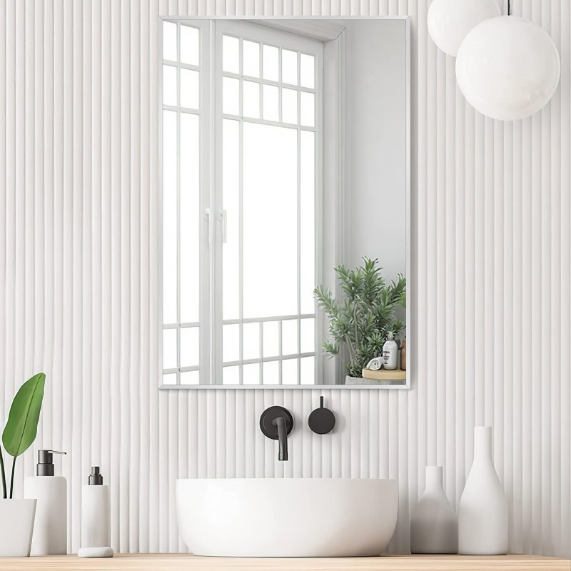 Miroir de salle de bain mural Talma, H 36 po x l 24 po, Argent argent