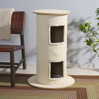 Chat rayé en sisal