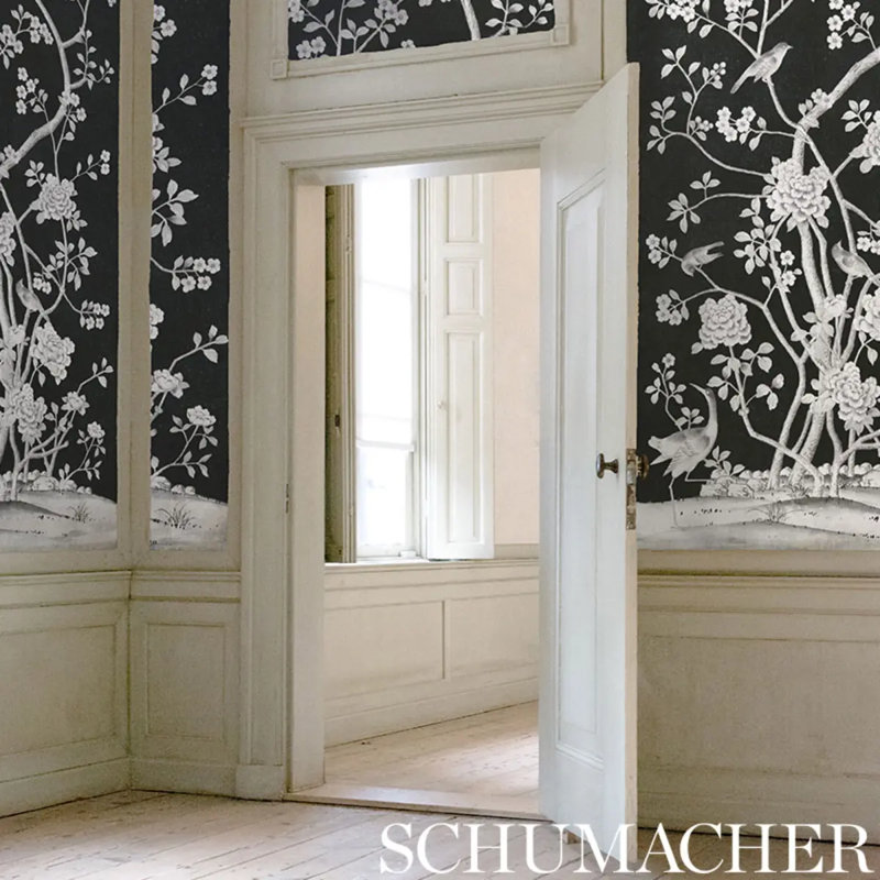 Schumacher x Mary McDonald Chinois Palais Panel, Noir