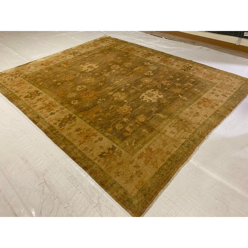 Tapis unique anatolien noué à la main 8 pi 2 po x 9 pi 9 po One-of-a-Kind