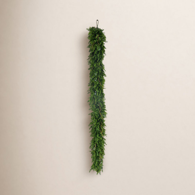 Mixed Berry And Pine Garland