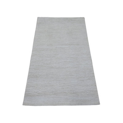 Tapis oriental 2 pi 10 po x 4 pi 10 po blanc uni, motif uni uni, en laine Ghazni filée à la main, luxuriante et moelleuse