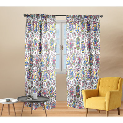 Paire de rideaux semi-transparents avec passe-tringle