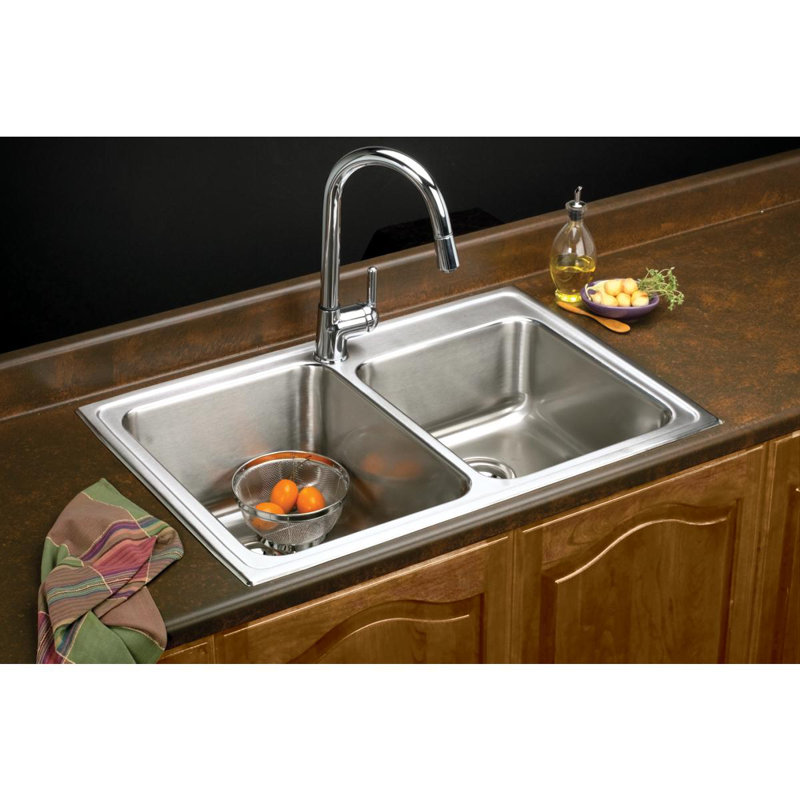 Évier de cuisine à double cuve avec ensemble de drain encastrable L 33 po x l 22 po Lustertone, 1 trou
