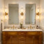 Almetta 2 - Applique murale de salle de bain couleur or pâle à intensité variable avec abat-jour en verre rayé, luminaires de bar pour salle de bain-915507205-927296972