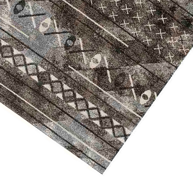 Mantz Geometric Indoor Rug, Runner 2'1" x 6'4"