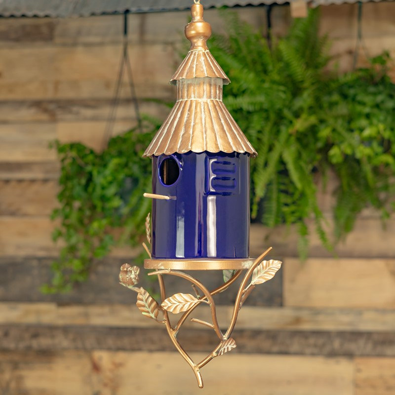 Nichoir suspendu « Cannes » en métal et porcelaine bleu cobalt, 30,75 po de long