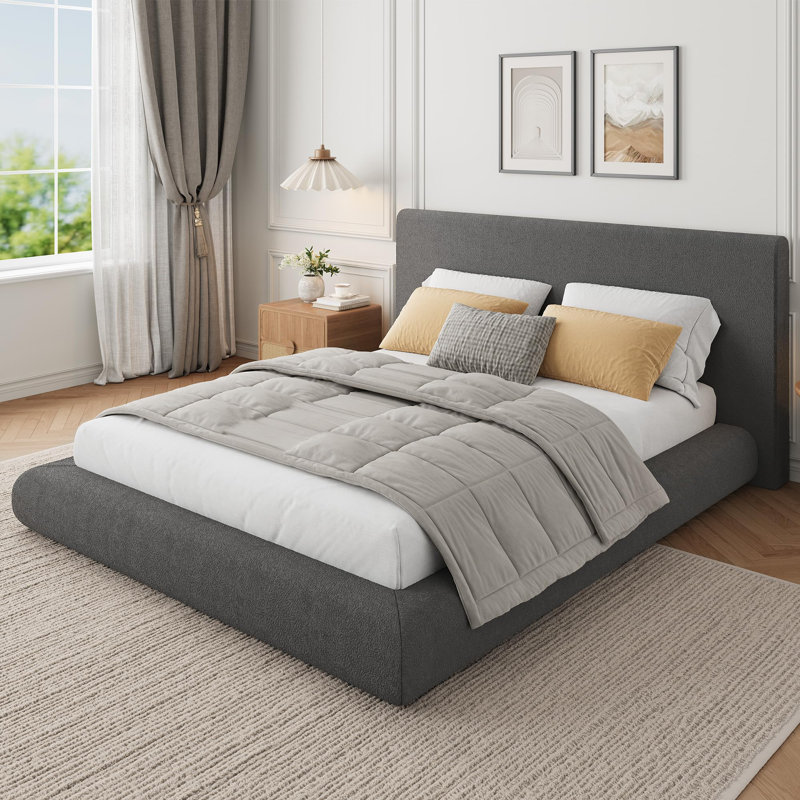 Structure de lit grand format avec tête de lit tapissier, lit plateforme moderne complet, aucun sommier requis, assemblage facile, tissu moelleux doux, gris foncé