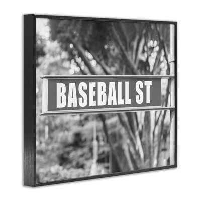 «Baseball Street Sign», estampe numérique par Daphne Polselli