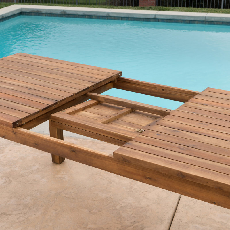 Table en bois avec fonction extensible pour le patio