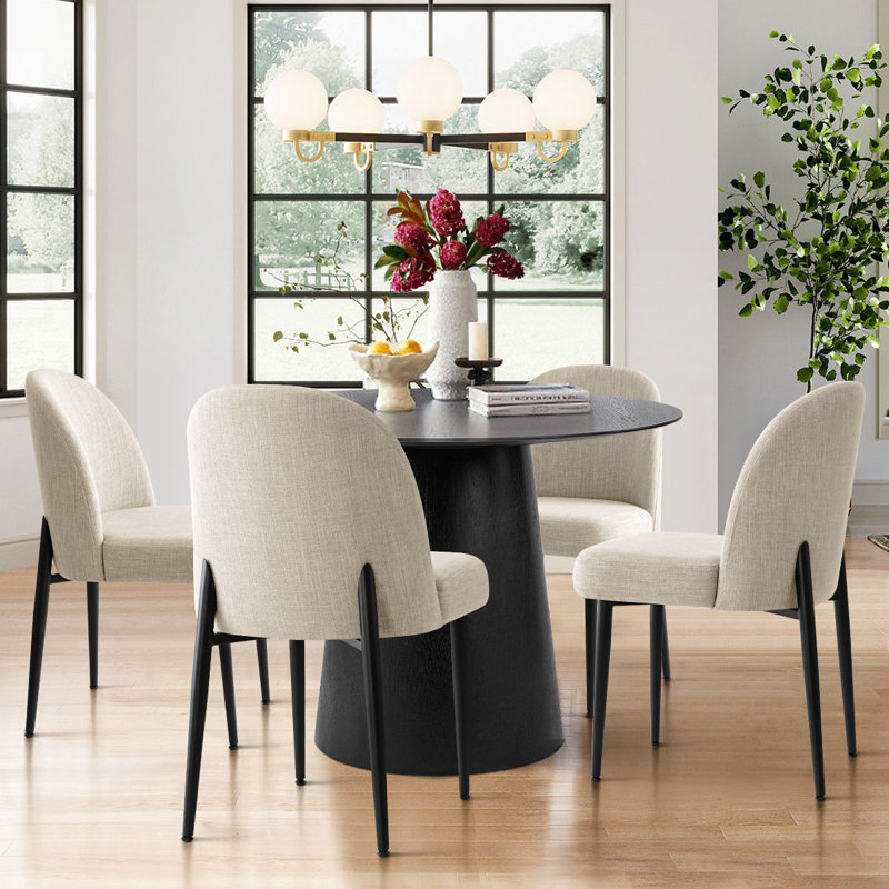 Chaise rembourrée en lin moderne avec dossier incurvé et pieds en métal noir, Beige