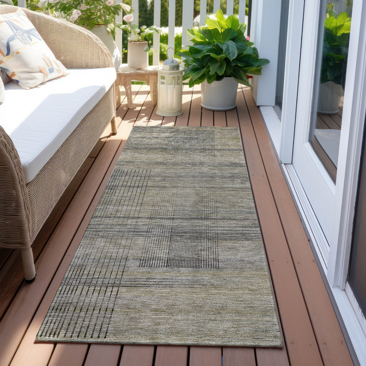 Malchow Washable Striped Indoor / Outdoor Rug