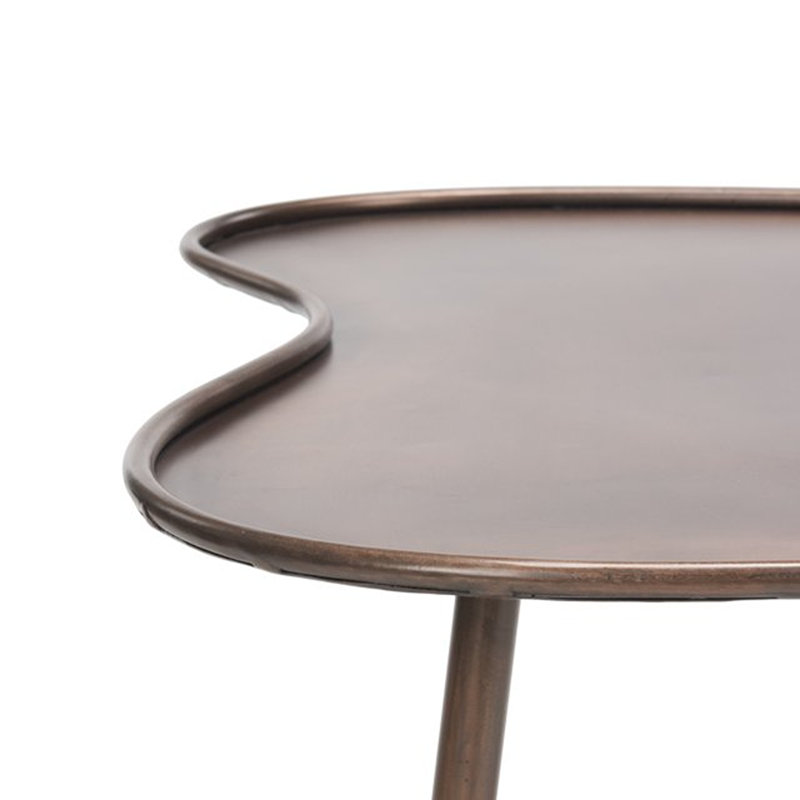 Table basse à 3 pieds