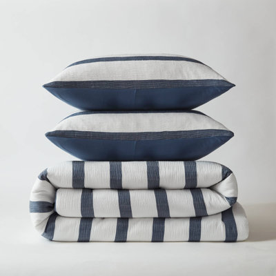 3-Piece Striped Comforter Set, Soft And Durable For All-Season Use, Modern Minimalist Design