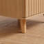 Table de chevet avec tiroir, 2 tiroirs, tablette ouverte et station de charge, côté chêne pour la chambre à coucher