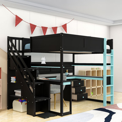 Lit mezzanine en bois avec bureau, tablettes et panneau perforé