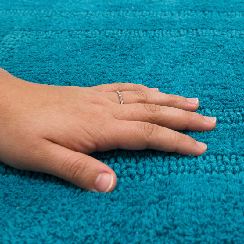 Tapis de bain lavable à la machine Kail, L 27 po x L 45 po, Fiesta bleu sarcelle