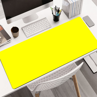  Tapis de souris en caoutchouc, surface en microfibre lisse, base antidérapante, tapis de souris décoratif à bord arrondi pour le bureau et les jeux, 12 x 32 po, art jaune vif uni