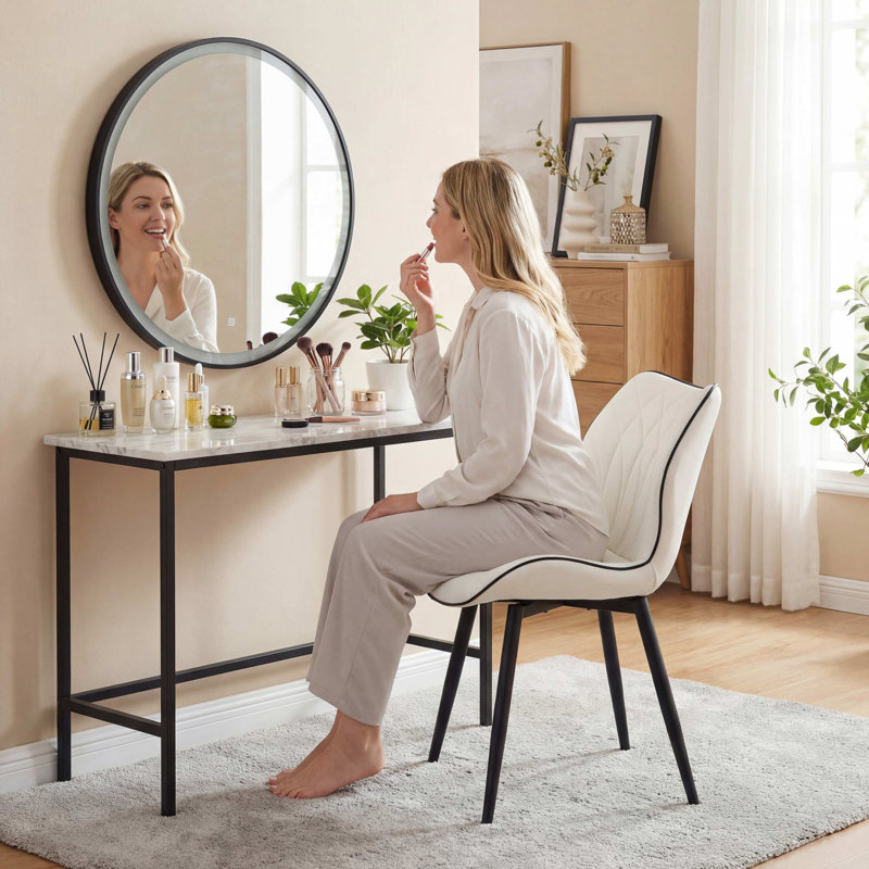 Chaise d'appoint rembourrée en similicuir avec structure en métal, Blanc