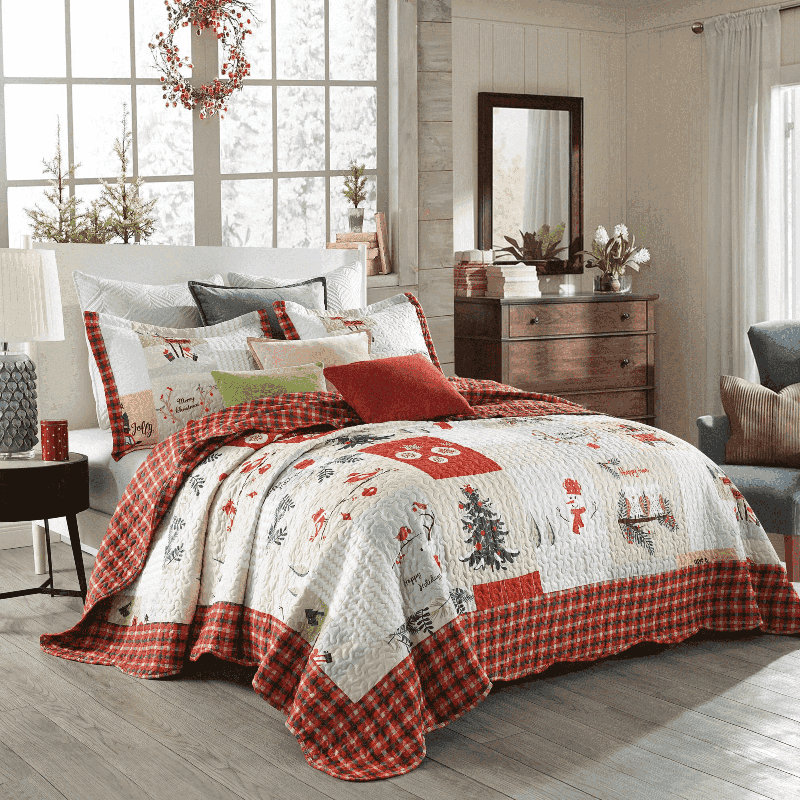 King Red and White Christmas Reversible Quilt Set