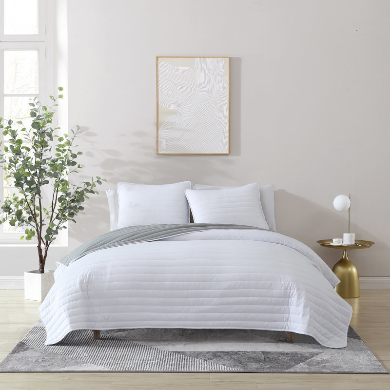 True Classics Microfiber 3-Piece Reversible Quilt Set, King Quilt + 2 Standard Shams, Gray