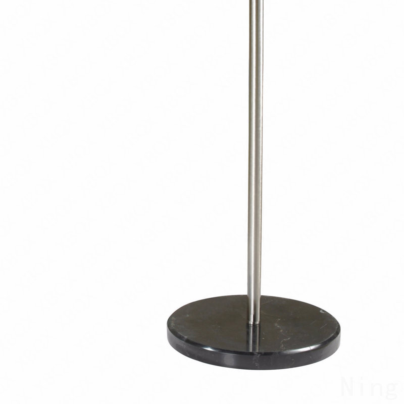 Lampe sur pied 81 po H