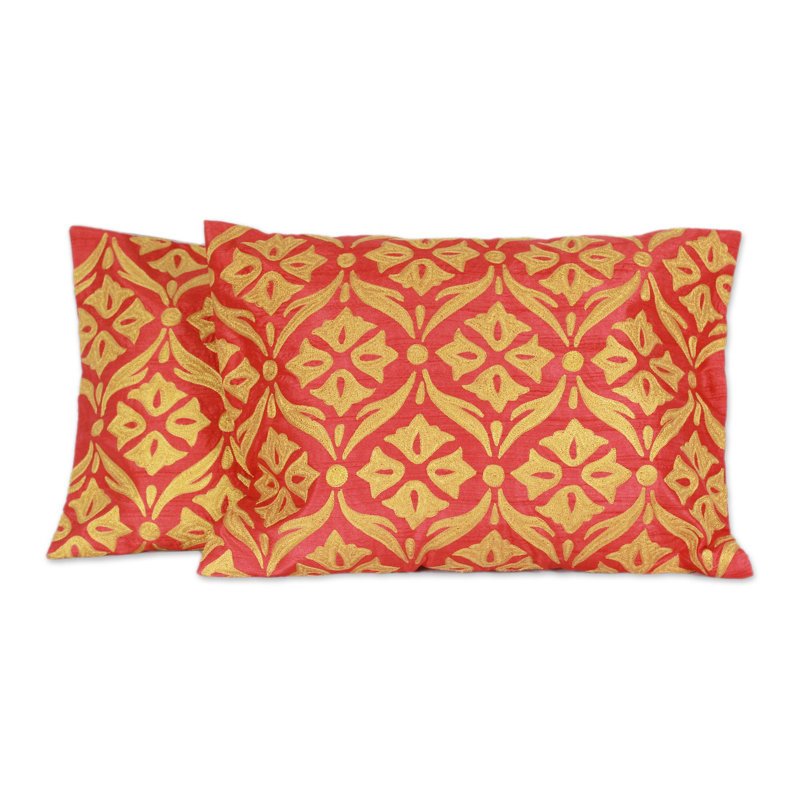 Housses de coussin brodées festives faites à la main Novica (paire)