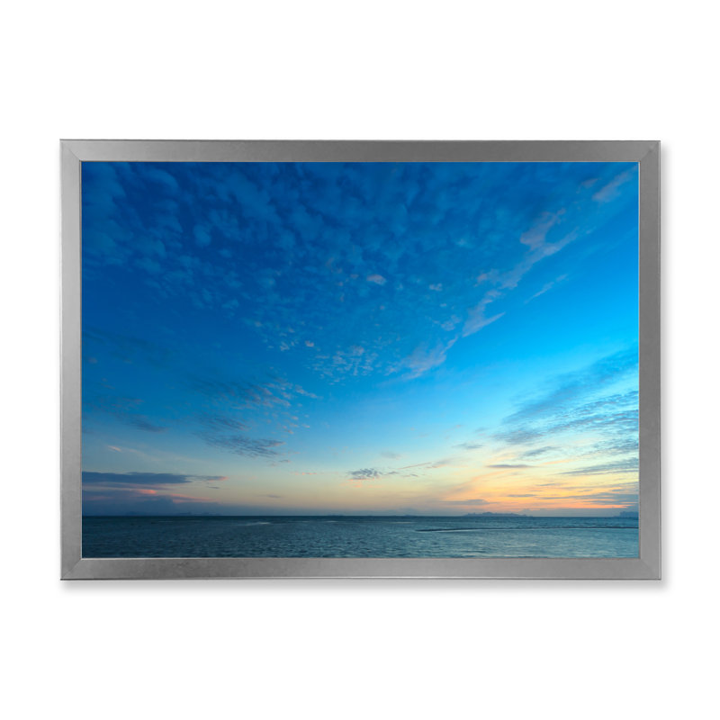 «Dramatic Tropical Sunset Sky III», peinture sur toile, H 8 po x l 12 po x P 1 po, Cadre de coin argenté fermé