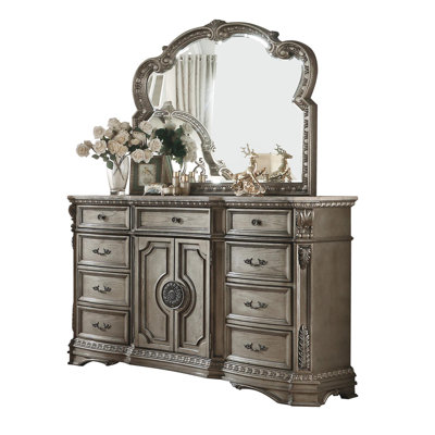 Viggo 83'' W 9 - Drawer Dresser