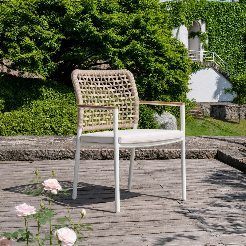 Chaise avec accoudoirs de terrasse en tissu Coral de 22 po de largeur pour l'extérieur, fauteuil résistant aux intempéries avec accoudoirs en bois de teck massif et coussin de siège moelleux
